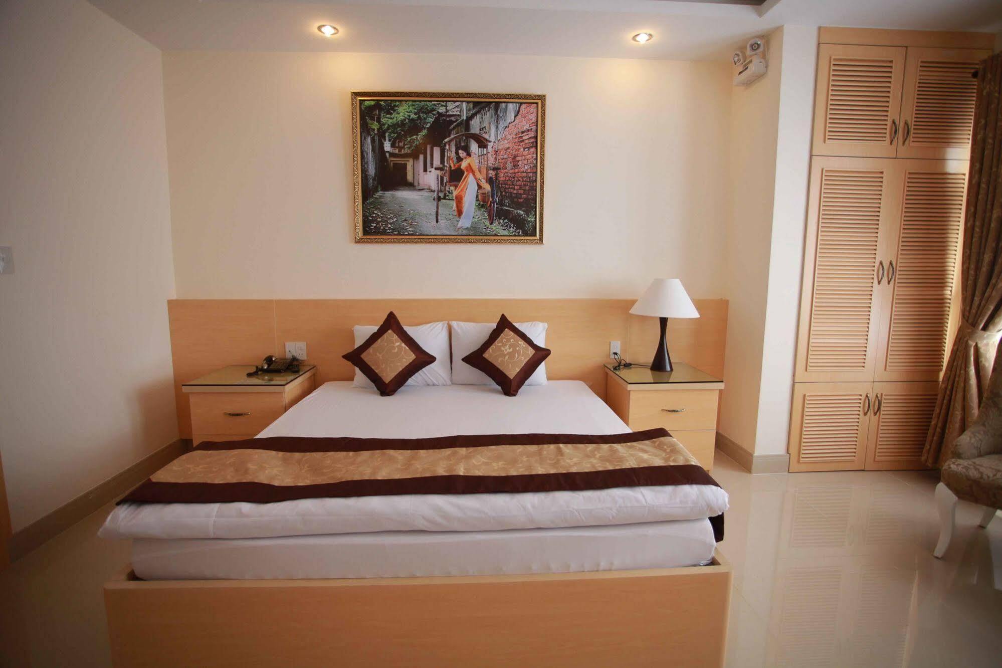 Tulip Hotel 2 Da Lat Exterior photo